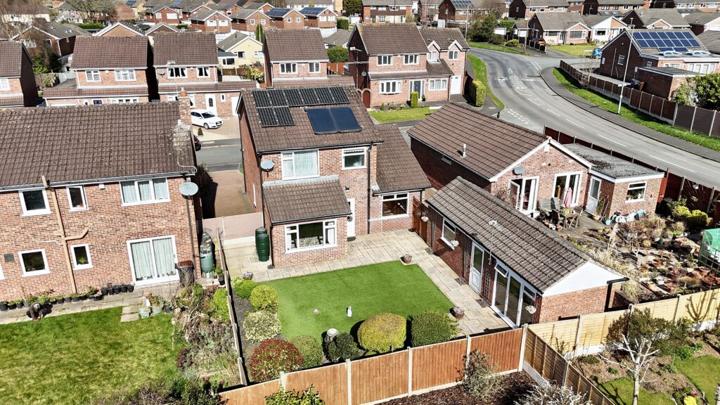 Ravenswood Close, Newcastle, ST5