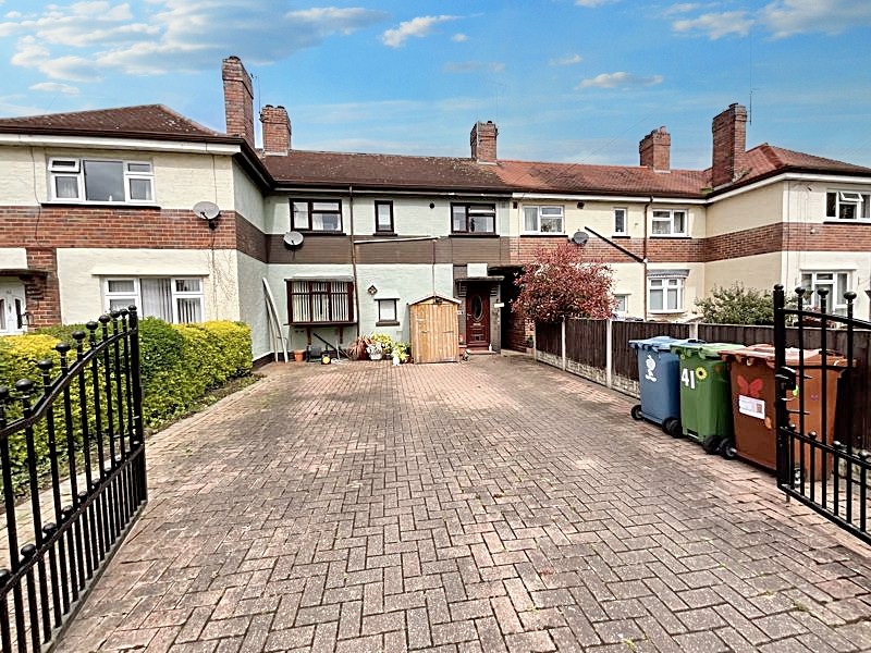 Redhill Gardens, Stone, ST15