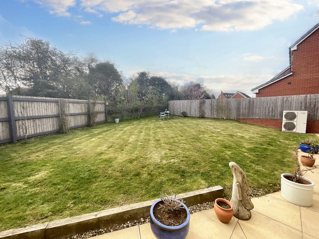 Grove Crescent, Woore, CW3