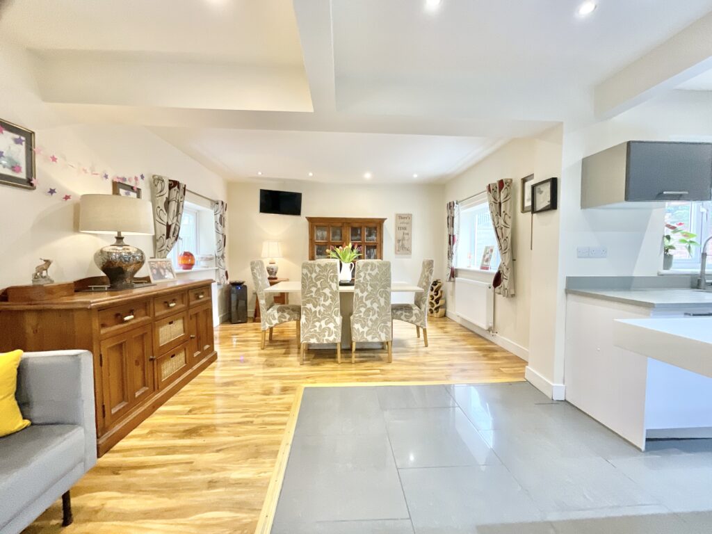 Woodhouse Lane, Haughton, ST18