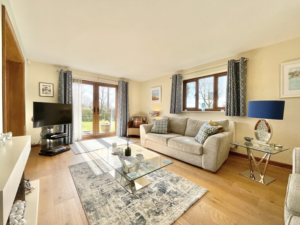 Top Lane, Beech, ST4