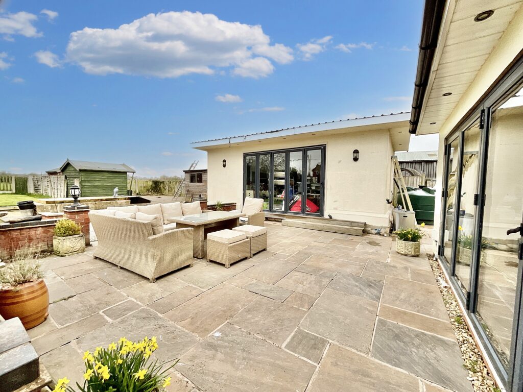 Woodhouse Lane, Haughton, ST18