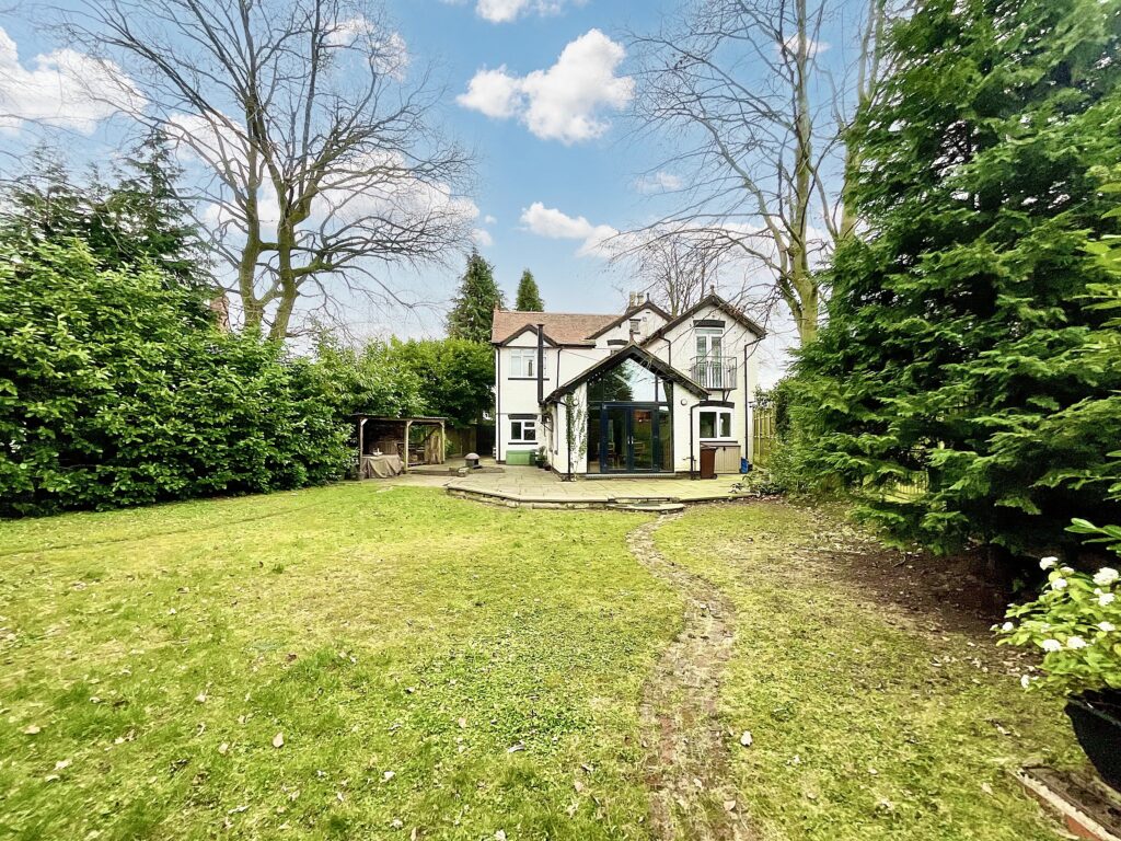 Station Road, Barlaston, ST12