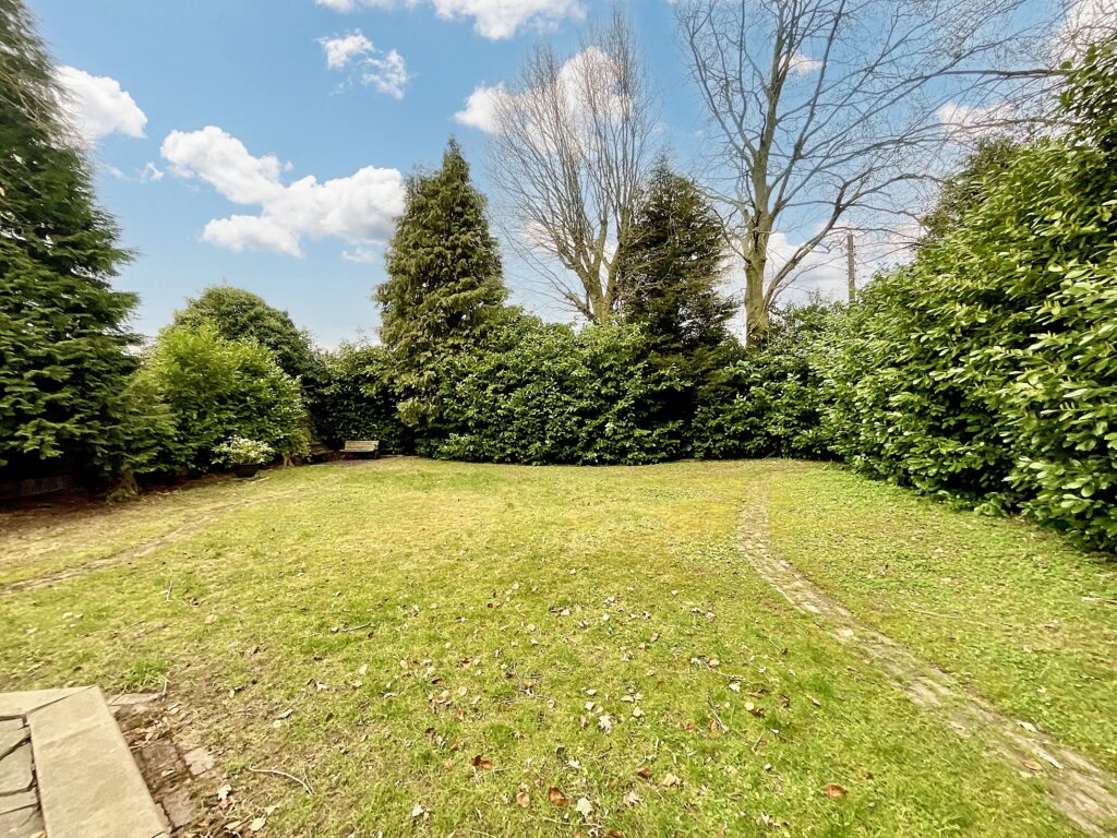 Station Road, Barlaston, ST12