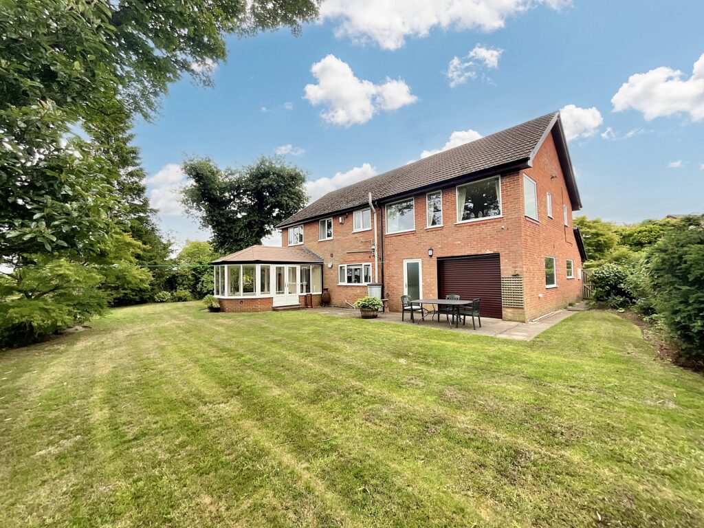 St. Leonards Way, Woore, CW3