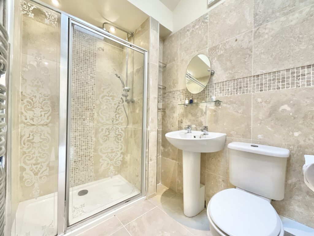 Woodhouse Lane, Haughton, ST18