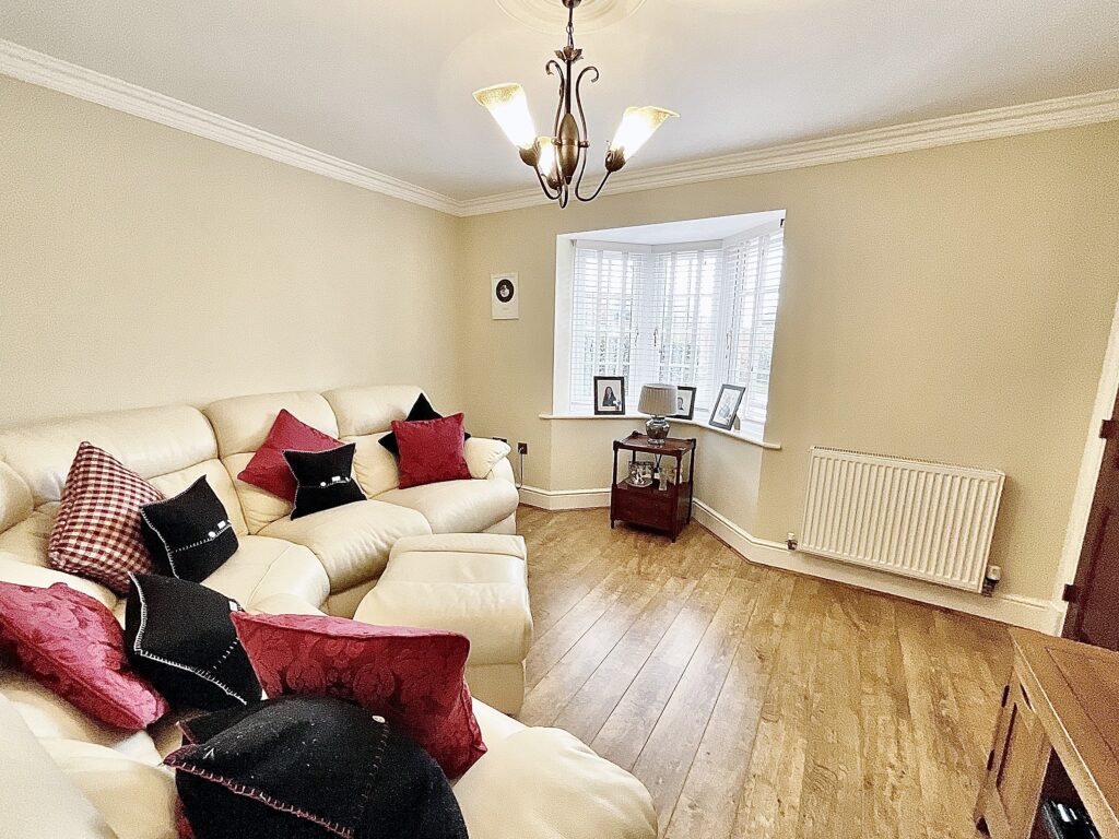 Westwood Close, Weston, CW2