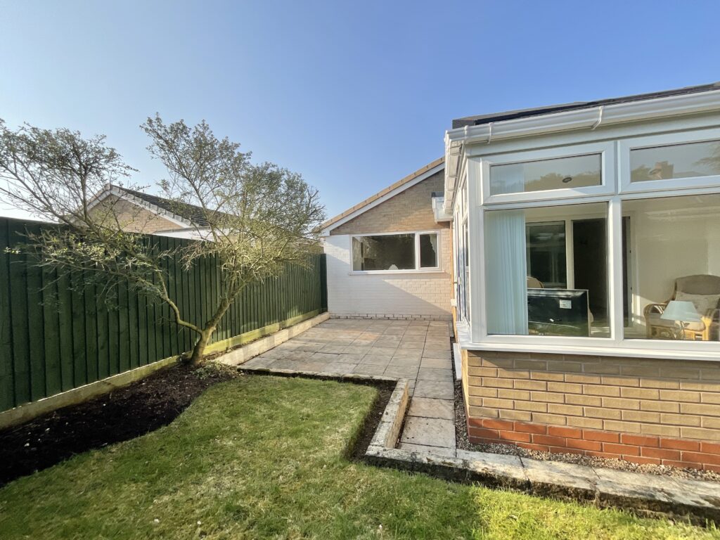 Lilac Close, Great Bridgeford, ST18