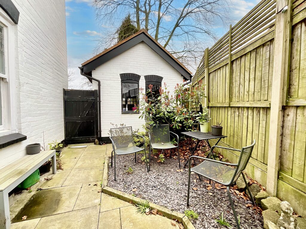 Station Road, Barlaston, ST12