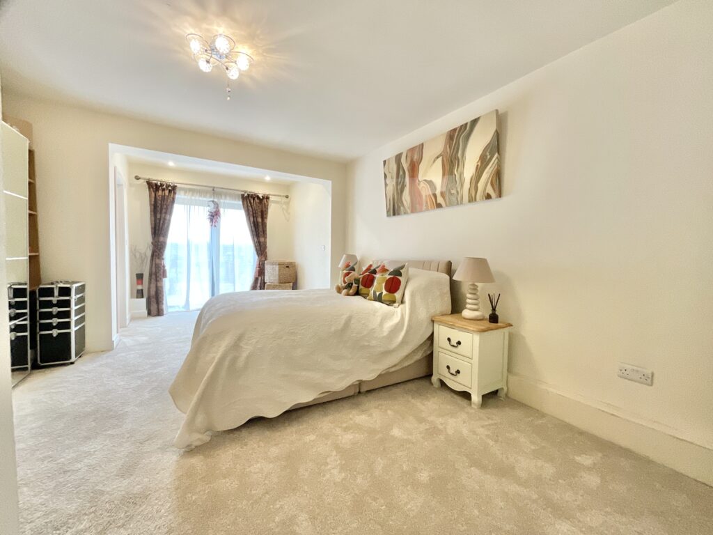 Woodhouse Lane, Haughton, ST18
