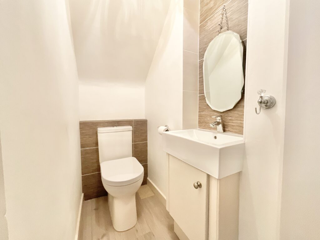 Knightley Road, Gnosall, ST20
