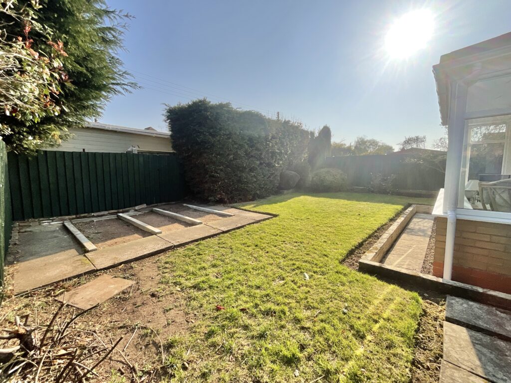 Lilac Close, Great Bridgeford, ST18