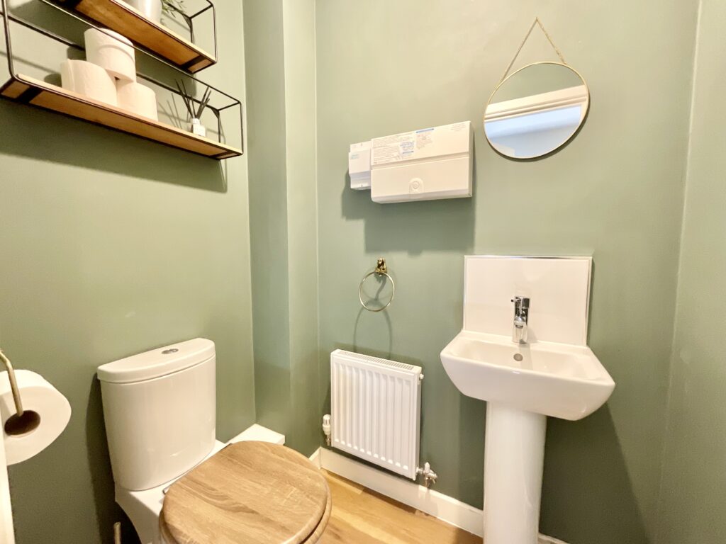 Cornucopia Grove, Barlaston, ST12