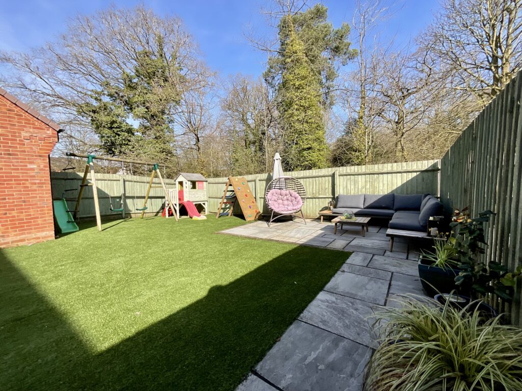 Cornucopia Grove, Barlaston, ST12