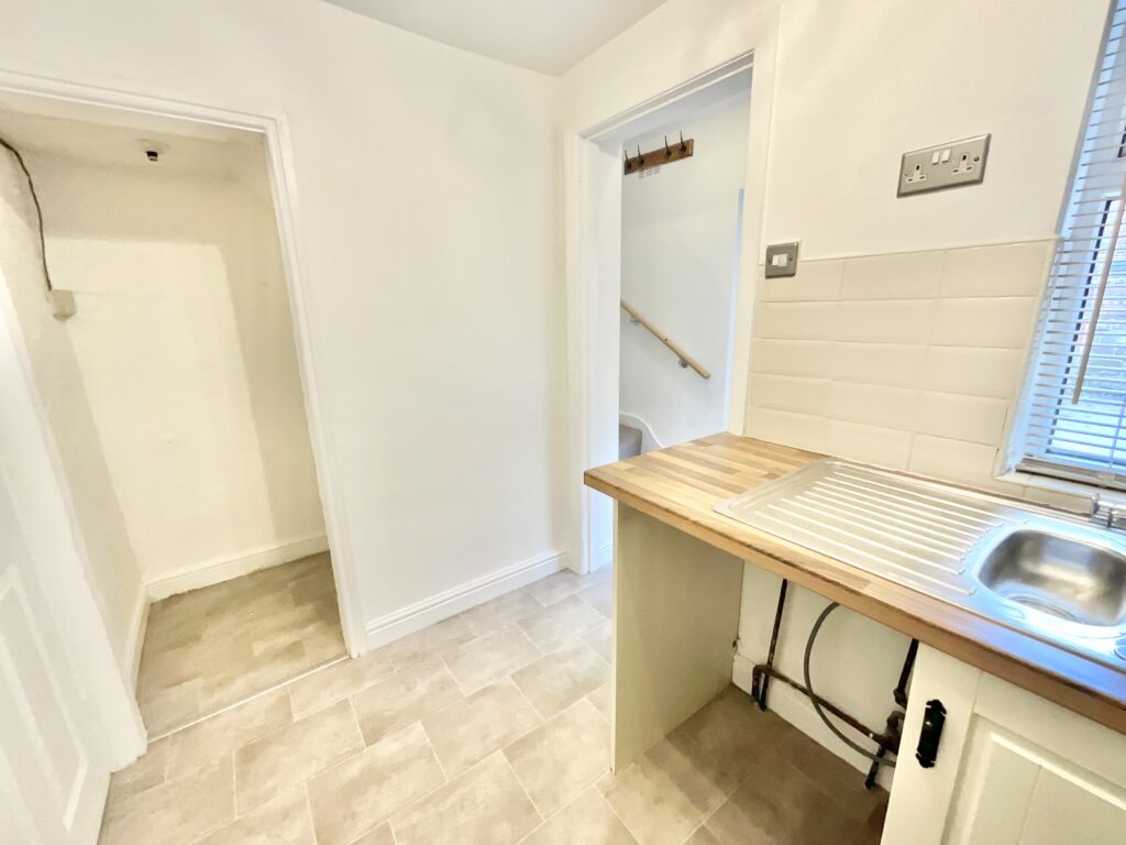 Charles Street, Cheadle, ST10