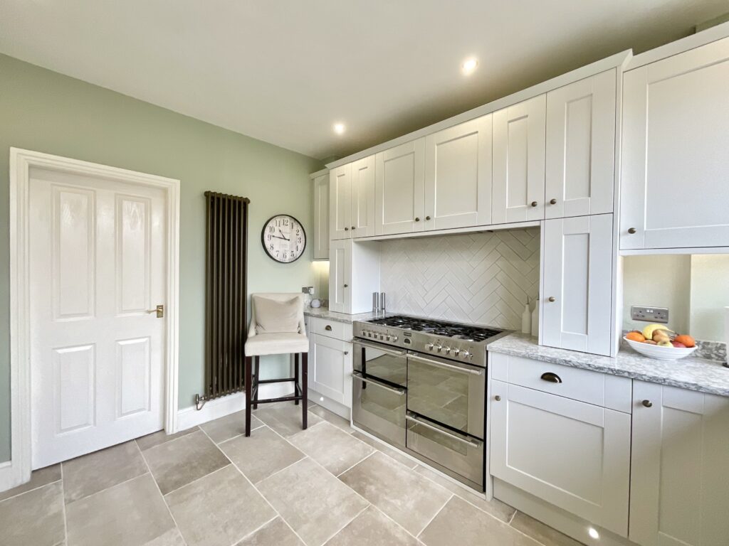 Tixall Court, Tixall, ST18