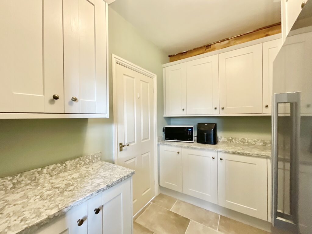 Tixall Court, Tixall, ST18