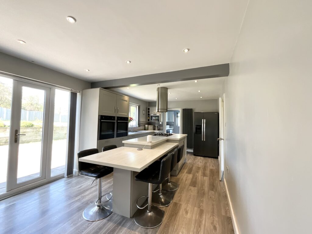 Breach Lane, Tean, ST10