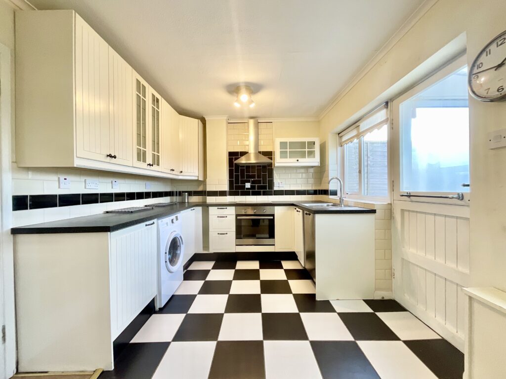 Tudor Court, Fulford, ST11