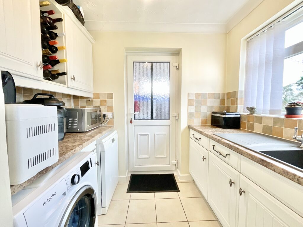 Cranmore Grove, Stone, ST15