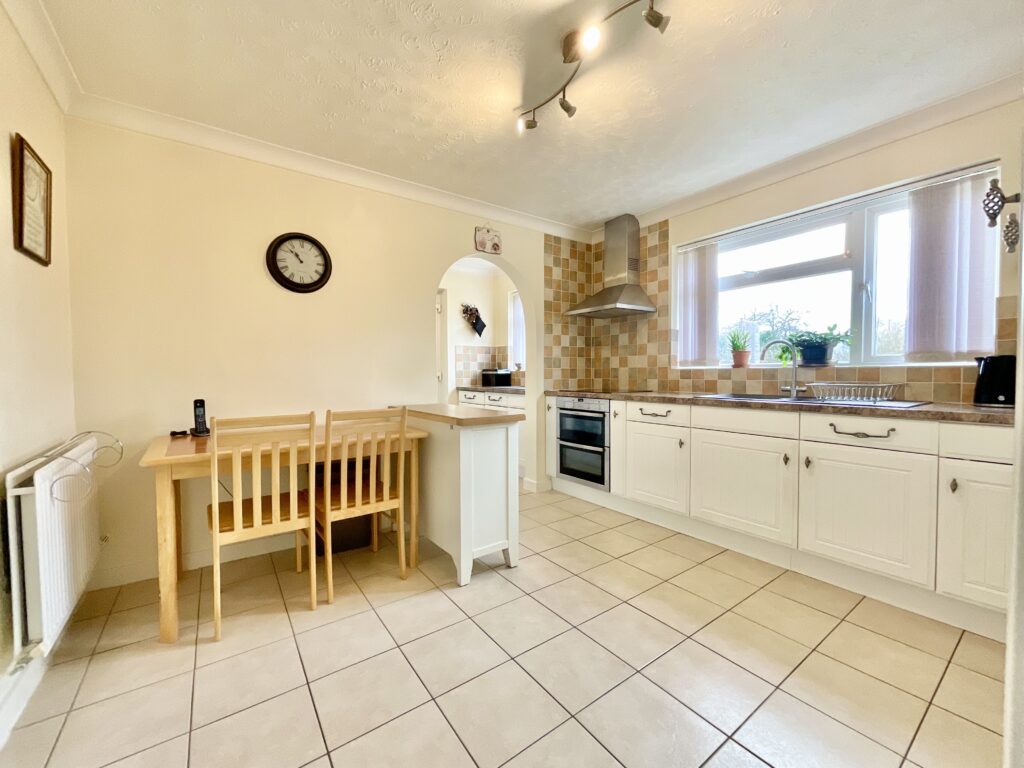 Cranmore Grove, Stone, ST15