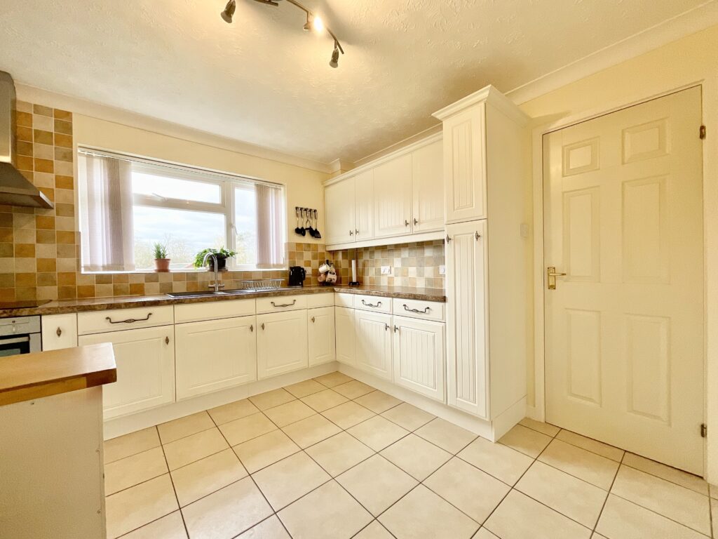 Cranmore Grove, Stone, ST15