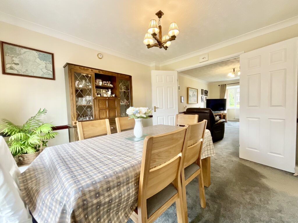Cranmore Grove, Stone, ST15