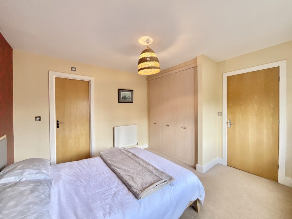 Harding Grove, Stone, ST15