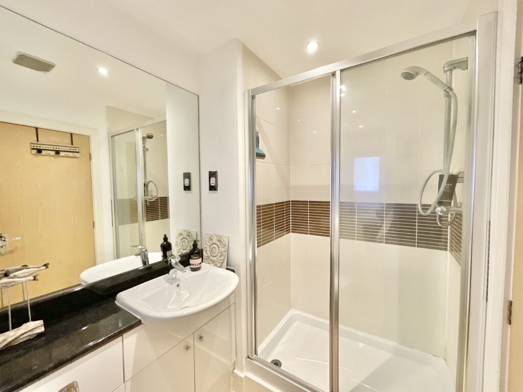 Harding Grove, Stone, ST15