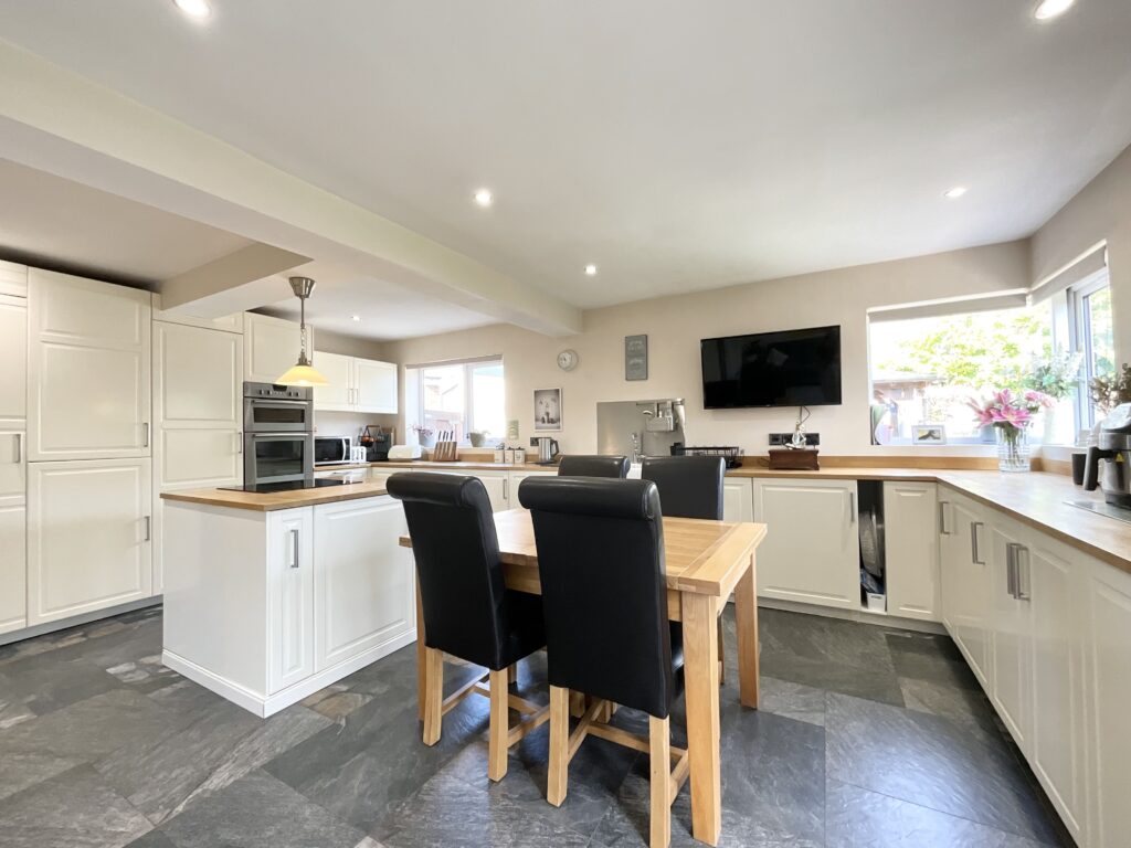 Crossfield Avenue, Blythe Bridge, ST11