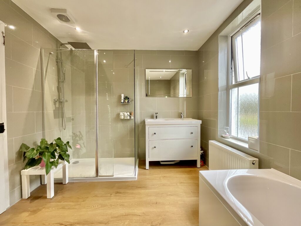 Station Road, Barlaston, ST12
