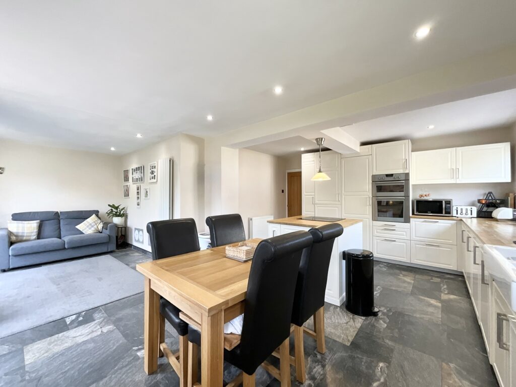 Crossfield Avenue, Blythe Bridge, ST11