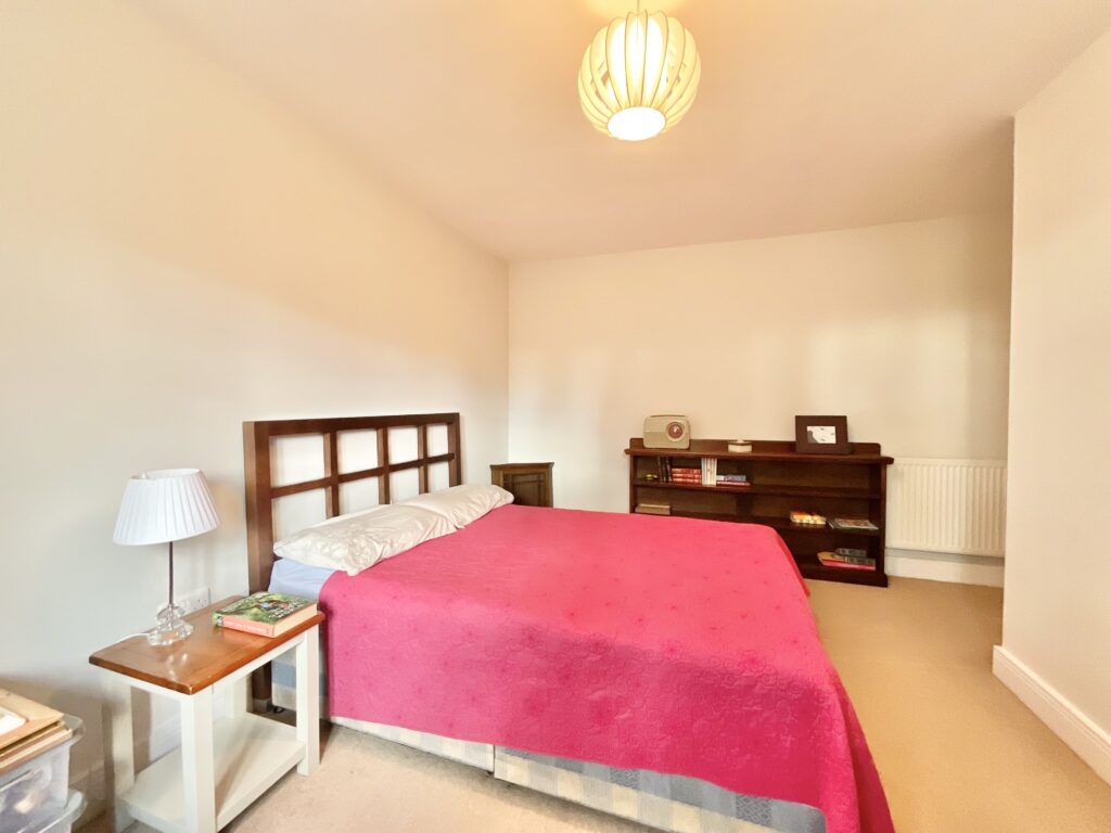 Harding Grove, Stone, ST15