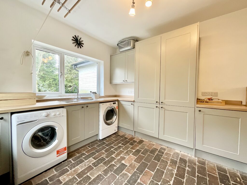 Station Road, Barlaston, ST12