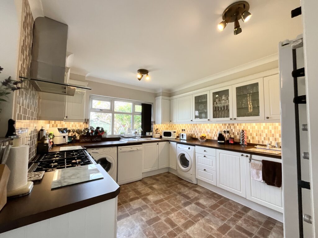 Sutherland Crescent, Blythe Bridge, ST11