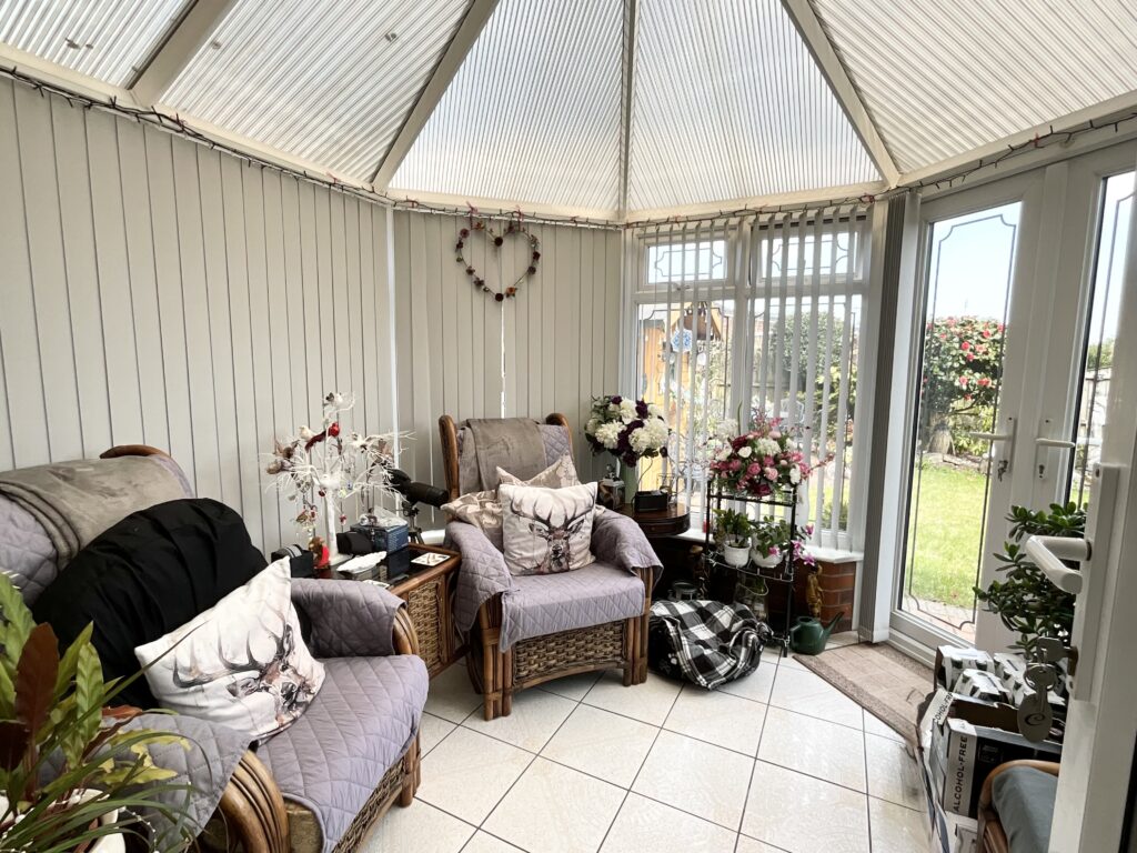 Sutherland Crescent, Blythe Bridge, ST11