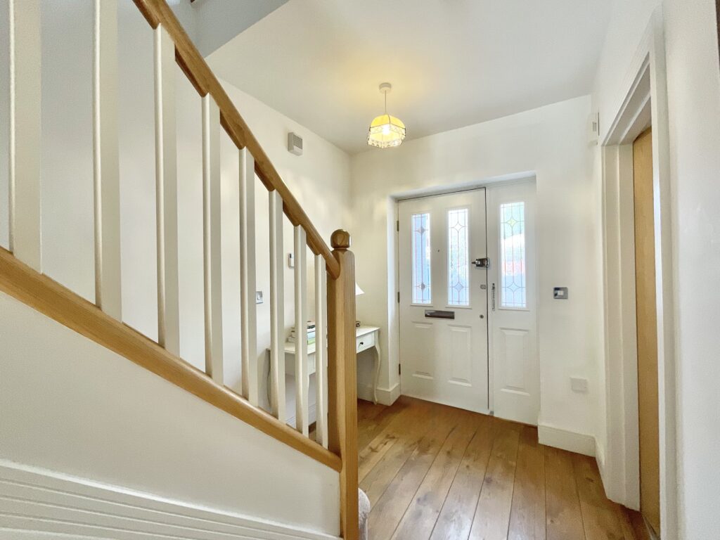 Harding Grove, Stone, ST15