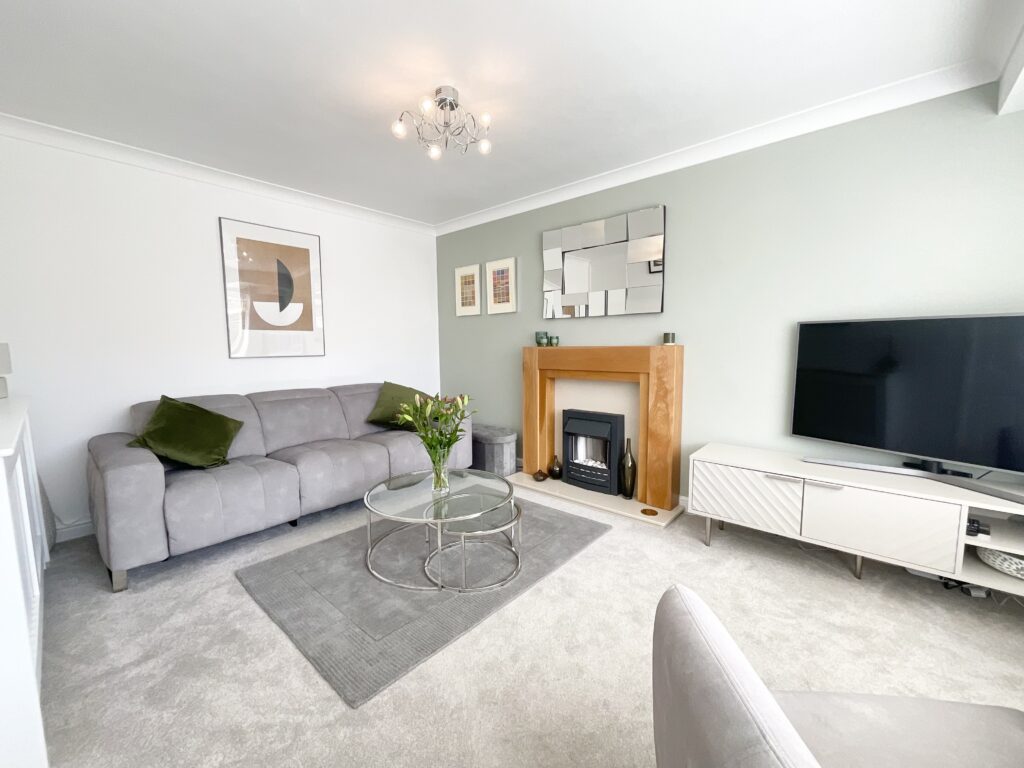 Chessington Crescent, Stoke-On-Trent, ST4