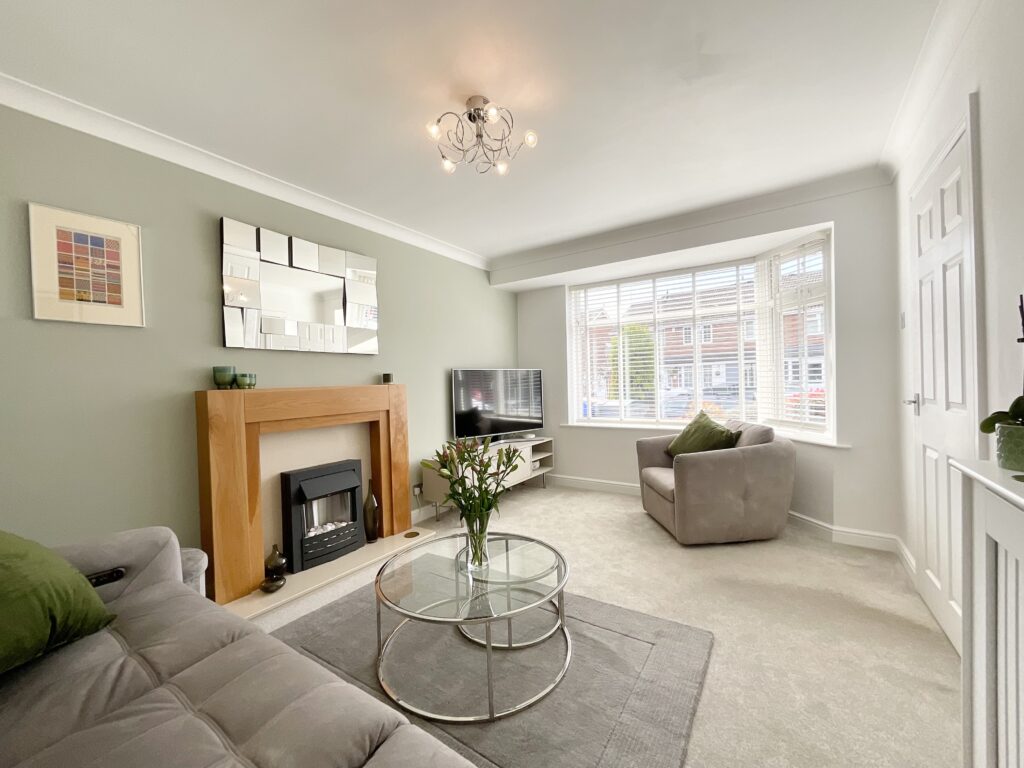 Chessington Crescent, Stoke-On-Trent, ST4