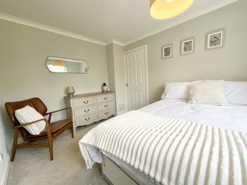 Chessington Crescent, Stoke-On-Trent, ST4