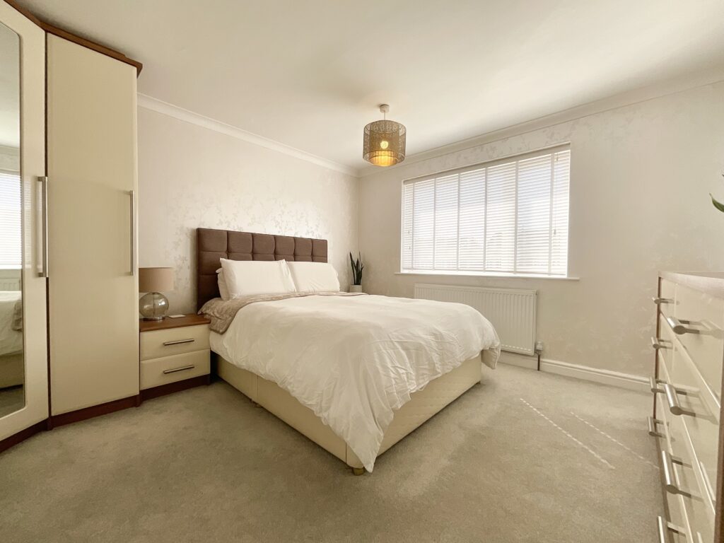 Chessington Crescent, Stoke-On-Trent, ST4
