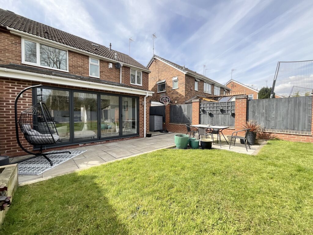 Chessington Crescent, Stoke-On-Trent, ST4