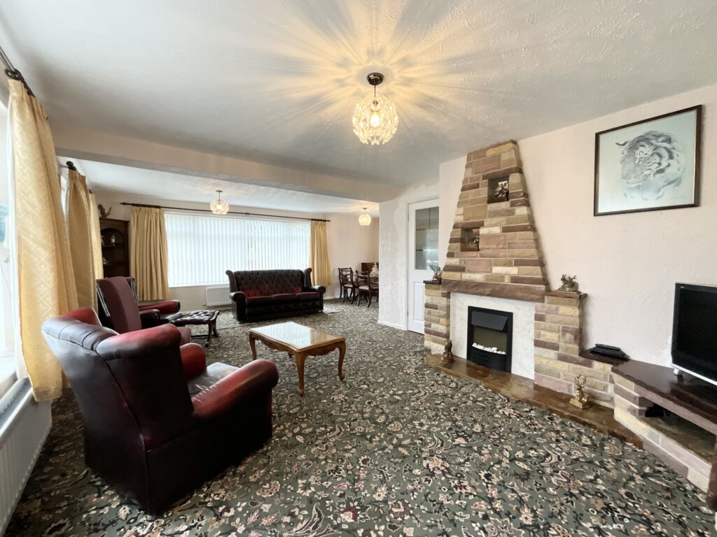 Conway Grove, Cheadle, ST10