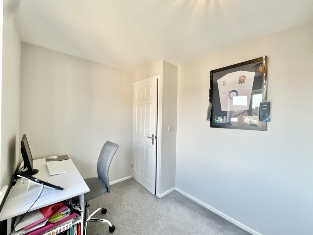 Canary Grove, Wolstanton, ST5