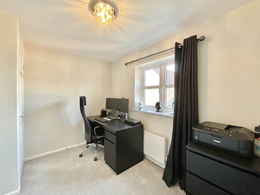 Canary Grove, Wolstanton, ST5