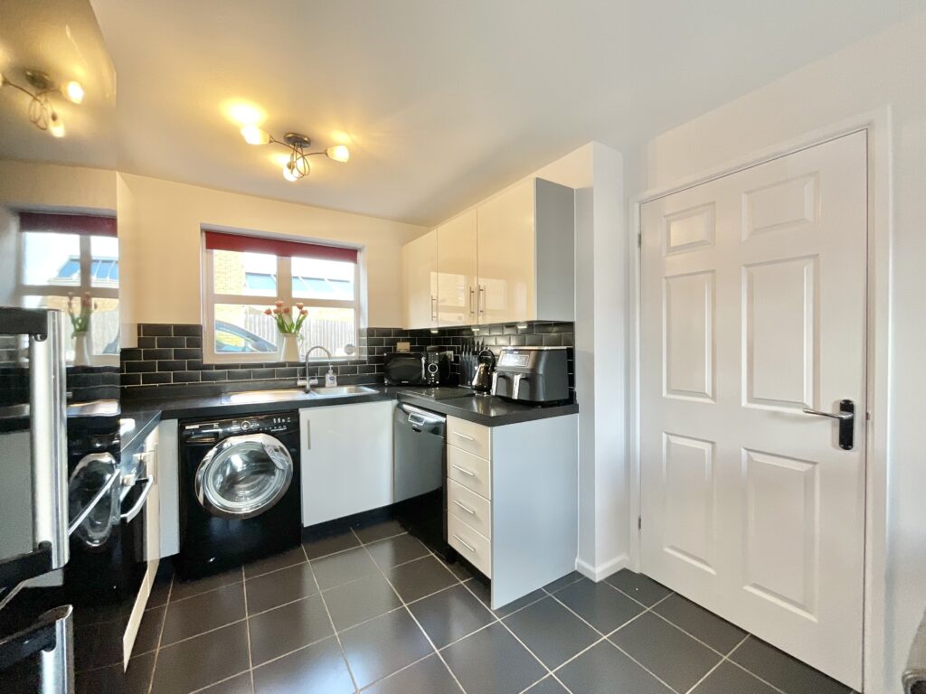Canary Grove, Wolstanton, ST5