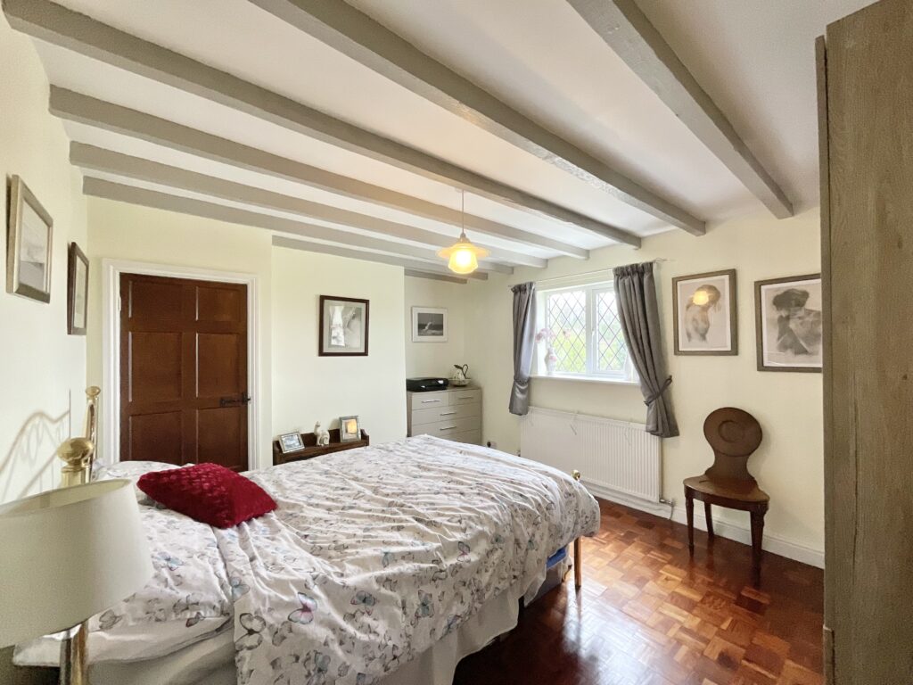 Outlanes, Meaford, ST15