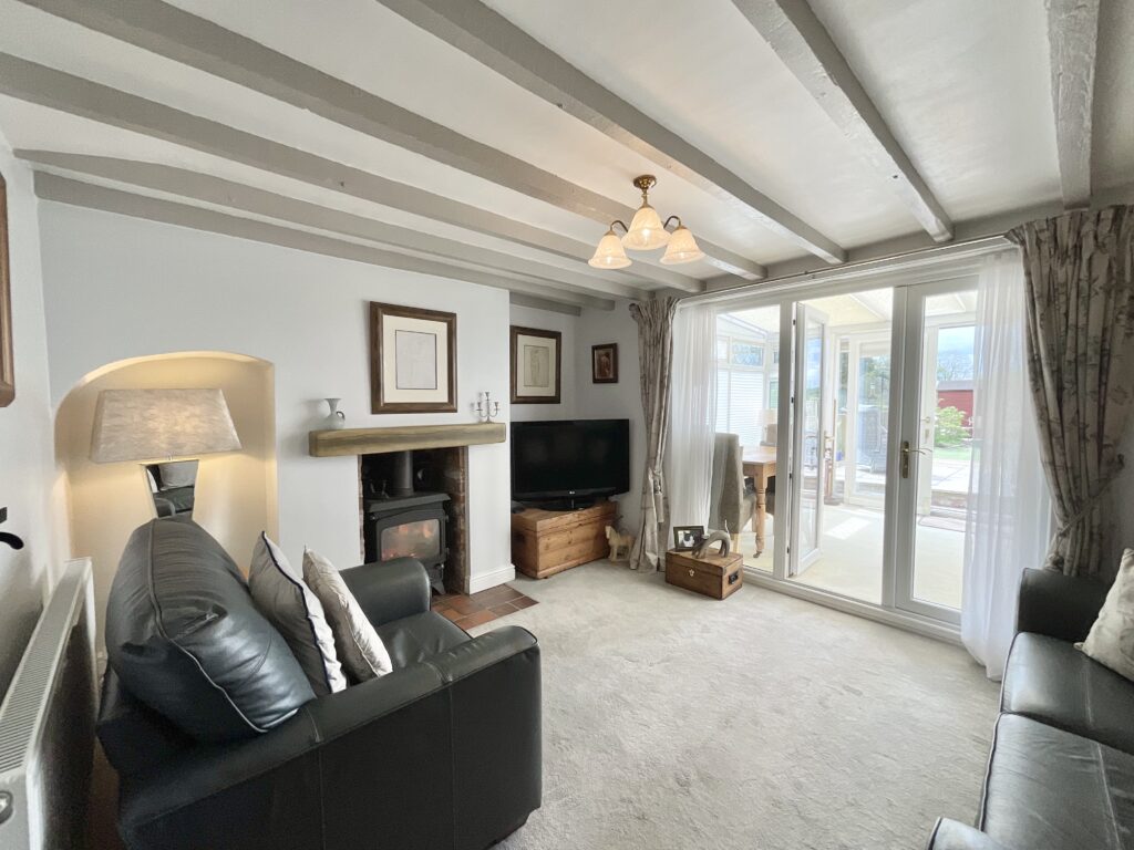 Outlanes, Meaford, ST15