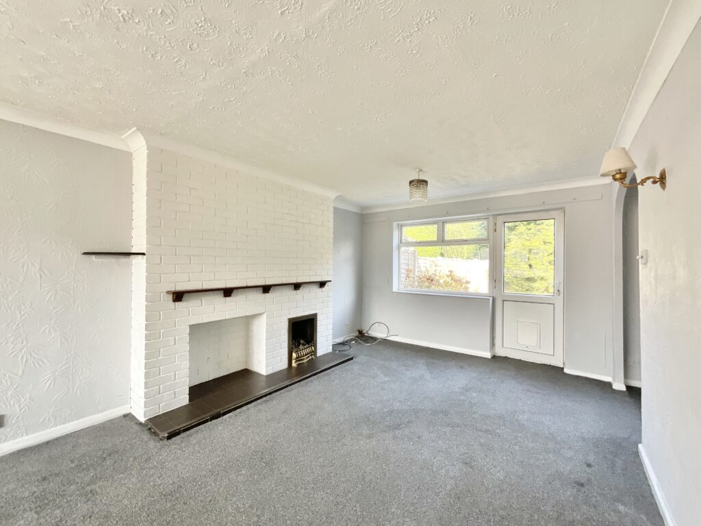 Tudor Close, Stone, ST15