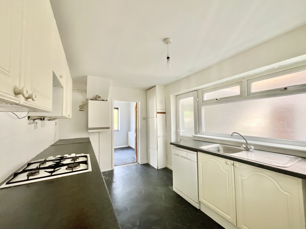 Tudor Close, Stone, ST15